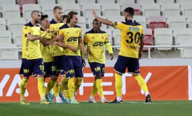 Ankaragücü deplasmanda Sivasspor'u 3 golle mağlup etti