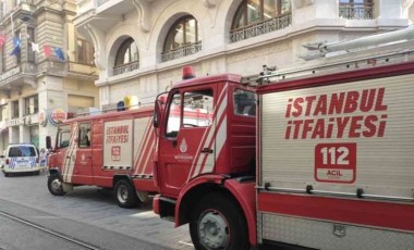 İstiklal Caddesi’nde yangın paniği: Cadde dumanla kaplandı