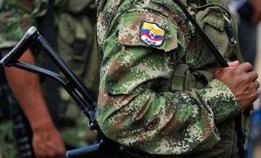 FARC, bombalı araç saldırılarını üstlendi: Barış istiyorsak savaşı durduralım