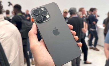 Apple açıkladı: iPhone 15 Pro sahipleri ve alacaklar dikkat! Kılıfsız kullanmayın