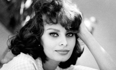 Hollywood yıldızı Sophia Loren hastaneye kaldırıldı