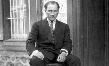 Yapay zeka ile Atatürk'ün sesini oluşturdular: Nutuk seslendirildi