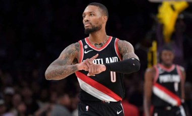 11 sezondur formasını giyiyordu... NBA'de Damian Lillard, Milwaukee Bucks'a takas edildi!