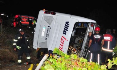 Son Dakika... Manisa'da yolcu otobüsü üzüm bağına uçtu: 15 yaralı