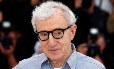 Woody Allen: Oscar-winning director grapples with sexual harassment allegations