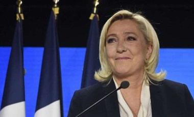 Anket: Fransızların Marine Le Pen'e güveni arttı