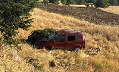 Elazığ’da hafif ticari araç şarampole uçtu: 1 ölü, 4 yaralı