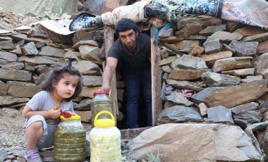 Bir asırlık doğal mağaraları 'buzdolabı' olarak kullanıyorlar