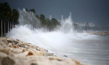 Meteoroloji uyardı... Karadeniz'de fırtına etkili olacak!