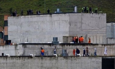 Ekvador'da iç çatışma: Yüzlerce gardiyan esir alındı