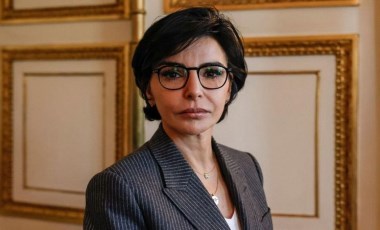 Fransa siyasetinde çatlak: Bakan oldu partisinden ihraç edildi