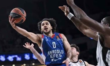 Anadolu Efes kötü seriyi evinde bitirdi