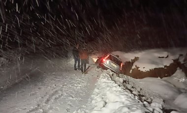 Siirt'te kar esareti: Cipteki 3 kişi kurtarıldı, 2 hasta ambulansa ulaştırıldı