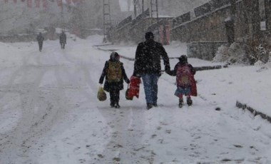 Giresun'un bazı ilçelerinde olumsuz hava şartları sebebiyle eğitime 1 gün ara verildi