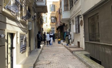 Beyoğlu'nda şüpheli ölüm... Norveçli turist ölü bulundu, Yunan kadın hastanede