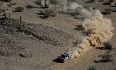 Dakar Rallisi'nin 8. etabında zirvedeki isim Mattias Ekström!