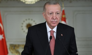 Erdoğan'ın seçim mesaisi: AKP İstanbul İl Başkanlığı'nı ziyaret etti