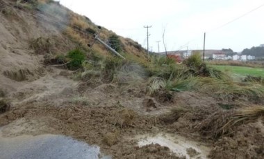 Antalya'da heyelan! Yol ulaşıma kapandı