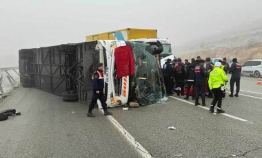 Malatya'da yolcu otobüsü devrildi: Çok sayıda ölü ve yaralı var!