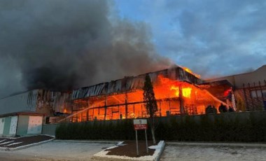 Kütahya'da porselen fabrikasında korkutan yangın!