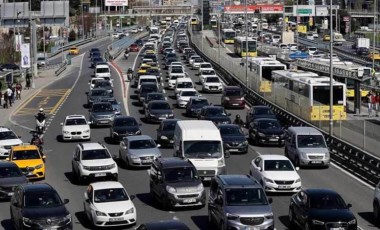 İstanbul'da yeni yılın ilk mesai gününde trafik yoğunluğu