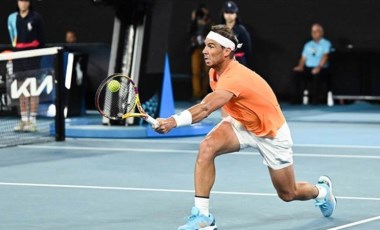 Rafael Nadal, 349 gün sonra kortlara galibiyetle döndü