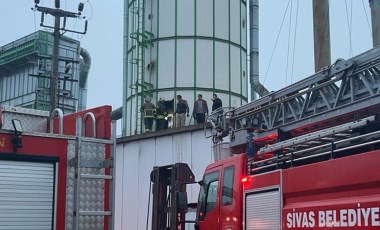 Sivas'taki Ofisline fabrikasında patlama: 1’i ağır 2 işçi yaralandı