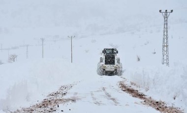 Erzurum, Kars ve Ardahan'da 113 yerleşim yerine ulaşım sağlanamıyor!