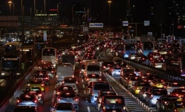 Trafiğe yapılan yeni kayıtlar artıyor: Trafikteki araç sayısı 29 milyona yaklaştı!