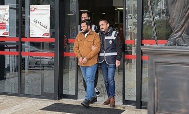 Bıçakla Türk bayrağını kesen şüpheli tutuklandı