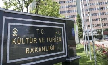 Kültür ve Turizm Bakanlığı'nın TÜRSAB'ı bölme girişimi tepkilere neden oldu: 'Sektörü kaosa sürükler'