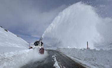 Giresun ve Rize'de 36 köy yoluna ulaşım sağlanamıyor