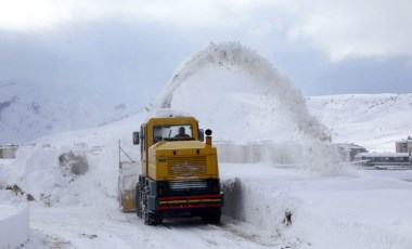 Bitlis'te 177 köy yolu ulaşıma kapandı