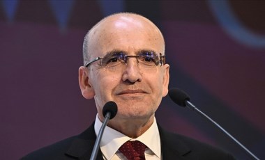 Mehmet Şimşek, Erdoğan'ı işaret etti! Ekonomide U dönüşü olacak mı?