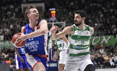 Anadolu Efes, Bursaspor'u devirdi