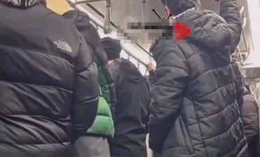 Metroda 'Tevhid bayrağı' tartışması: 'Kapa çeneni, bu bayrağı istediğim yerde açarım!'