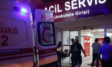 Van-Hakkari karayolunda üç araç şarampole düştü: 5 yaralı