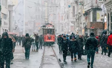 Meteoroloji ve AKOM uyarmıştı! İstanbul'da kar yağışı başladı!