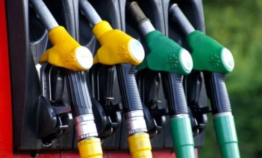 Petrol fiyatları için çarpıcı tahmin! 9 Ocak 2024 güncel benzin motorin ve LPG fiyatları...