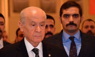 Bahçeli 'dört soytarı muhabir' diyerek tehdit etti, Ağırel'den yanıt geldi: Keşke Sinan Ateş'in sunduğu dosyayı açıklasa...