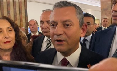 Özgür Özel'den 'ayağa kalkma' eleştirilerine ilk yanıt: 'Normalleşme adımlarının ne partime, ne de ülkeme zararı var'