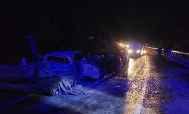 Karabük’te otomobil kamyonetle çarpıştı: 5 yaralı