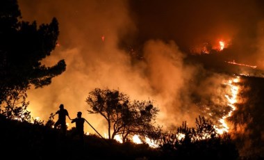 Amasya’da ormana bitişik 3 ev yangında kül oldu