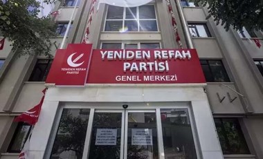 Yeniden Refah Partili belediye başkanı istifa etti