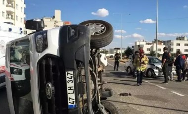 Mardin'de otomobil ile çarpışan minibüs devrildi: 3 yaralı