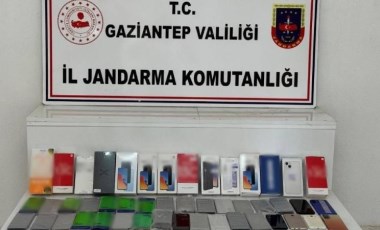 Gaziantep’te 1 milyon TL değerinde kaçak telefon ele geçirildi