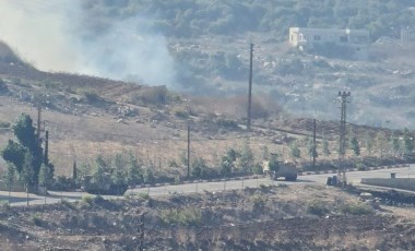 İsrail'e ait tanklar, Lübnan kasabasının eteklerine konuşlandı