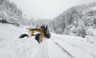 Rize'de 21 köy yolu kardan kapandı