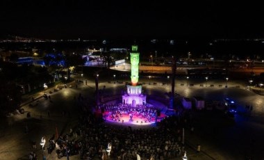 Atatürk Meydanı’nda Cumhuriyet ruhuna yakışır konser