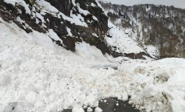 Artvin'de çığ... 6 köy yolu ulaşıma kapandı